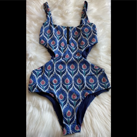 Reversible! Tavik Victoria One Piece - Picture 5 of 8